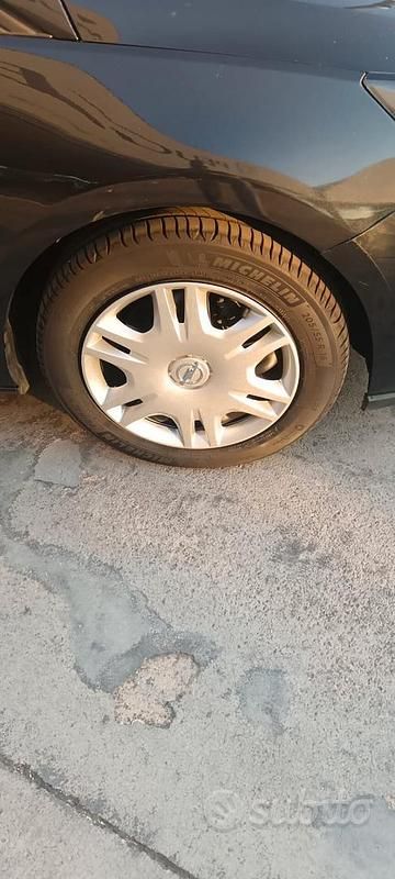 Usata Opel Astra Edition 131 CV (96 kW) 2016 Nero Berlina