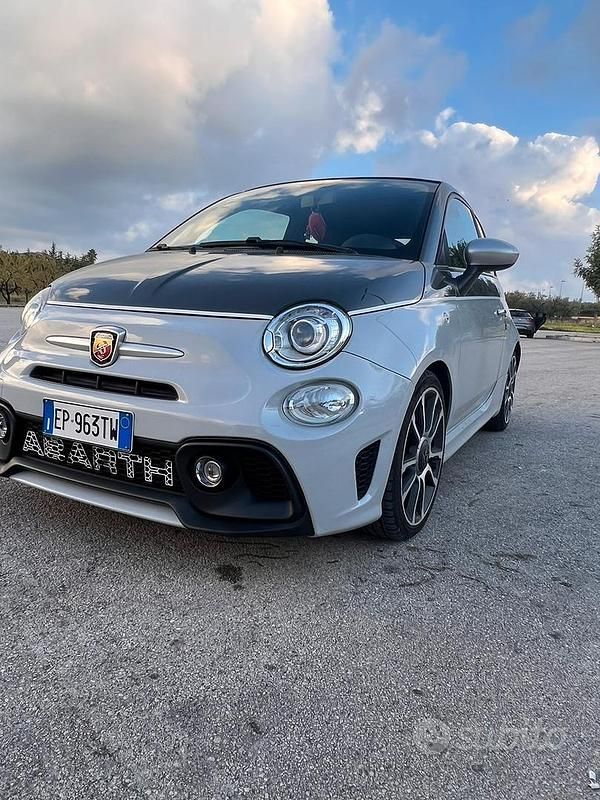 Usata Abarth 595 200 CV (147 kW) 2022 Grigio Cabrio