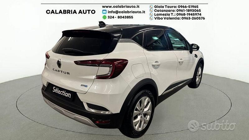 Usata Renault Captur Intens 145 CV (106 kW) 2022 Bianco SUV