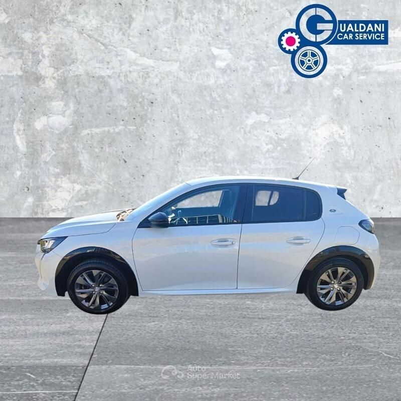 Usata Peugeot e-208 Allure 100 kW (136 CV) 2022 Bianco Utilitaria