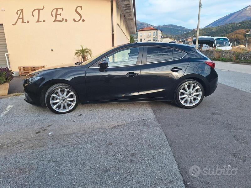 Usata Mazda 3 150 CV (110 kW) 2015 Nero Berlina