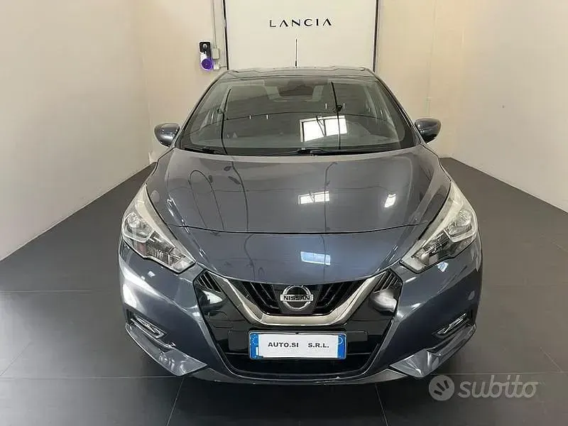 Usata Nissan Micra N-Connecta 90 CV (66 kW) 2017 Grigio Utilitaria