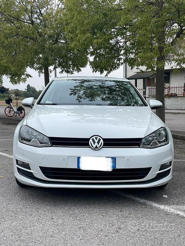 Usata VW Golf VII 105 CV (77 kW) 2015 Bianco Berlina