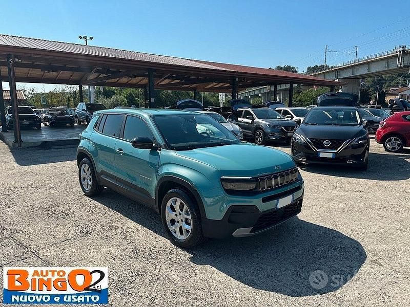 Usata Jeep Avenger Longitude 101 CV (74 kW) 2024 Blu SUV