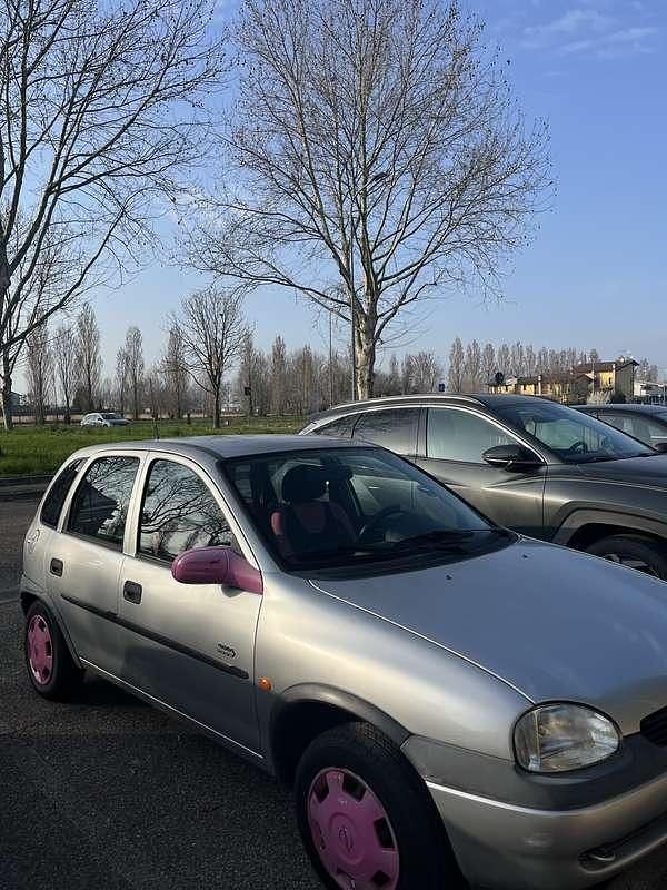 Usata Opel Corsa 65 CV (47 kW) 1999 Berlina