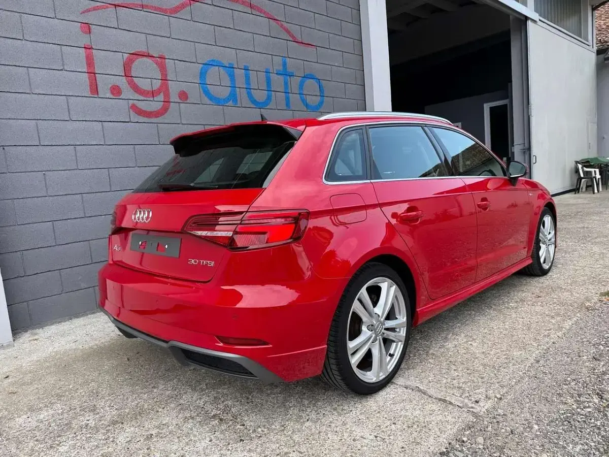Usata Audi A3 S-Line 116 CV (85 kW) 2019 Rosso Berlina
