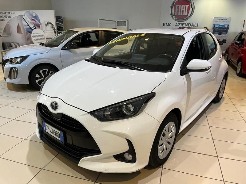 Usata Toyota Yaris Hybrid Business Edition 92 CV (67 kW) 2023 Utilitaria