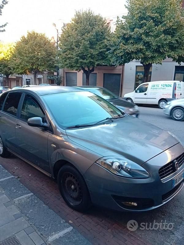 Usata Fiat Croma 140 CV (102 kW) 2010 Station wagon