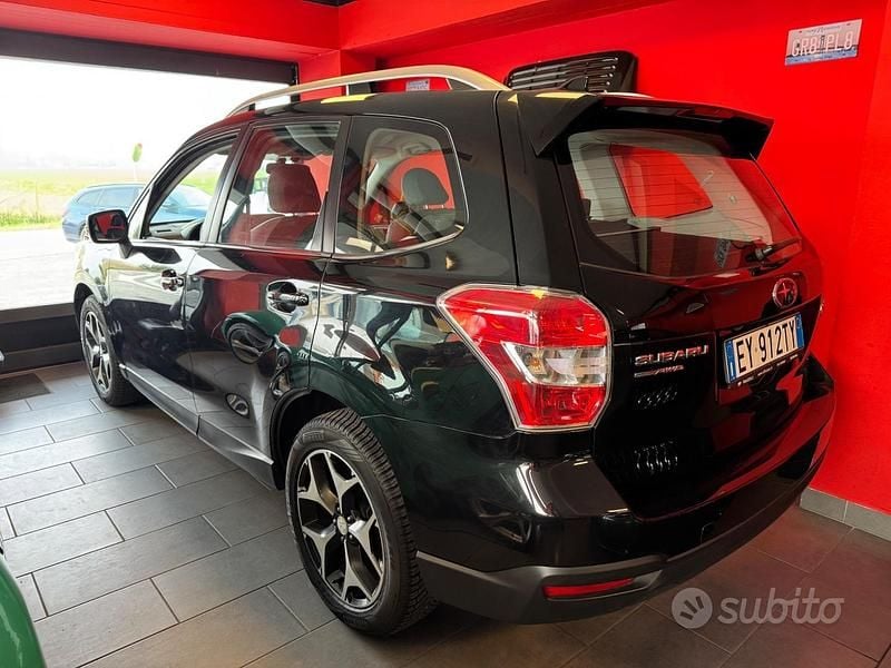 Usata Subaru Forester 147 CV (108 kW) 2015 Nero SUV