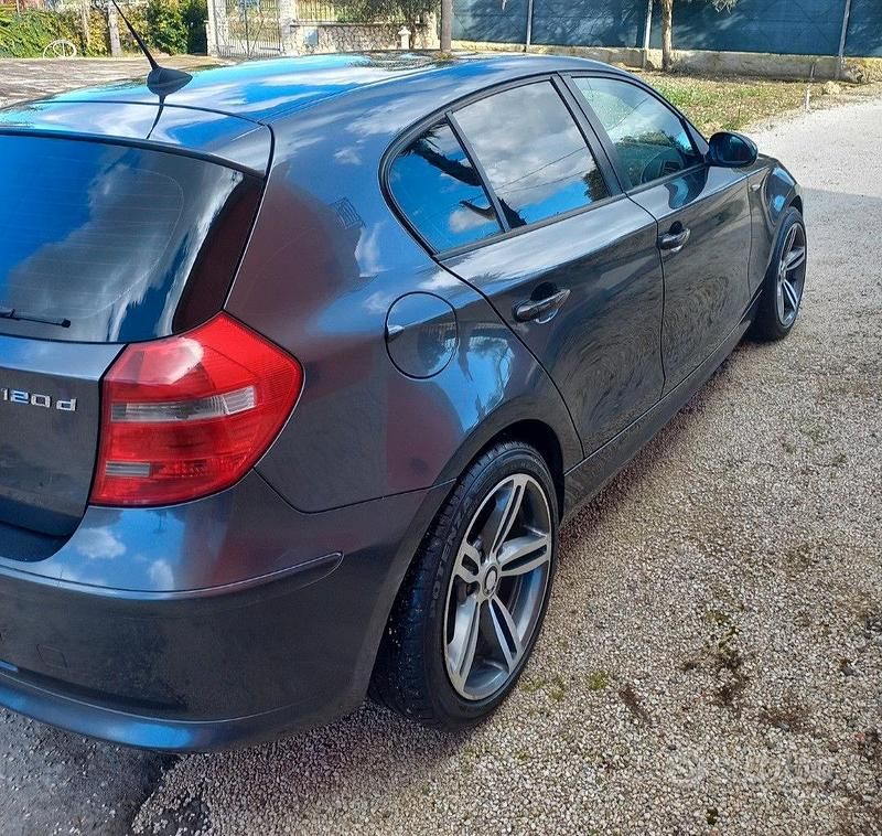 Usata BMW 120 2007 Grigio Utilitaria
