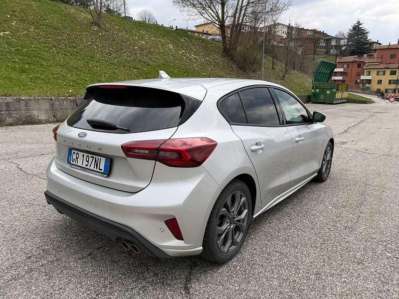 Usata Ford Focus ST-Line X 125 CV (91 kW) 2023 Argento Berlina