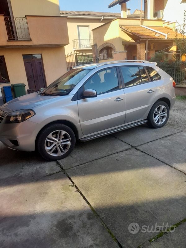 Usata Renault Koleos 150 CV (110 kW) 2014 Grigio SUV