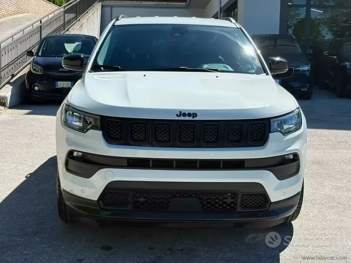 Usata Jeep Compass Night Eagle 131 CV (96 kW) 2023 Bianco SUV