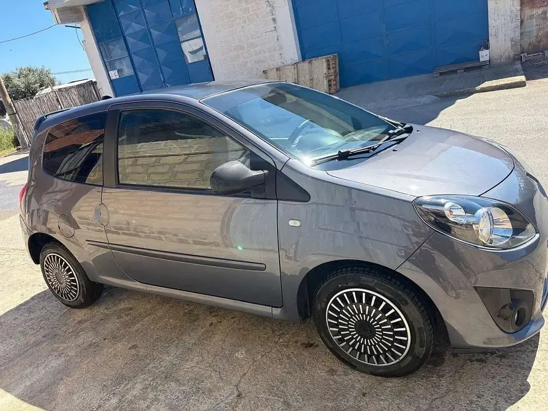 Usata Renault Twingo 75 CV (55 kW) 2009 Utilitaria
