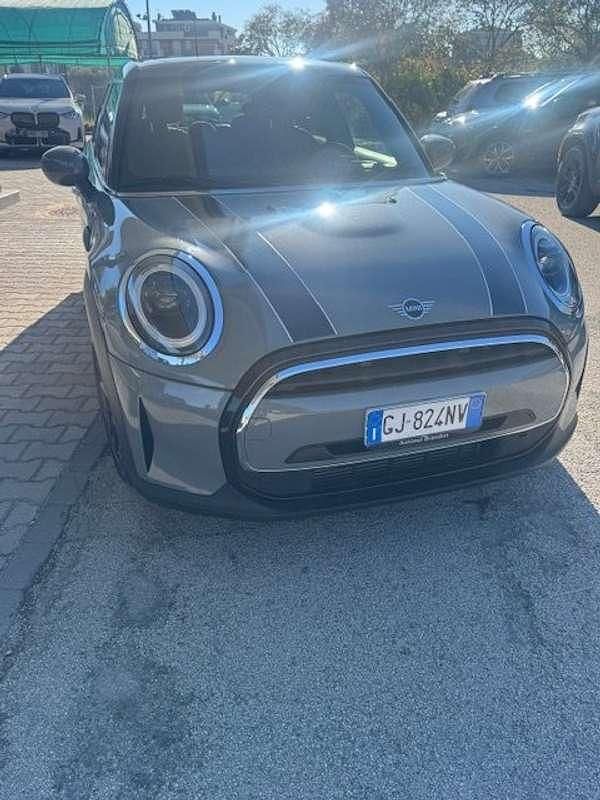 Usata Mini ONE 75 CV (55 kW) 2022 Argento Utilitaria