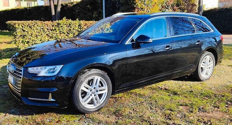 Usata Audi A4 Comfort 170 CV (125 kW) 2019 Nero Station wagon