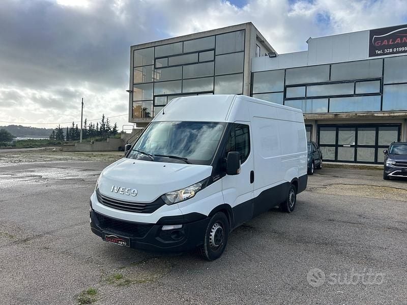 Usata Iveco Daily 156 CV (114 kW) 2018 Bianco Berlina