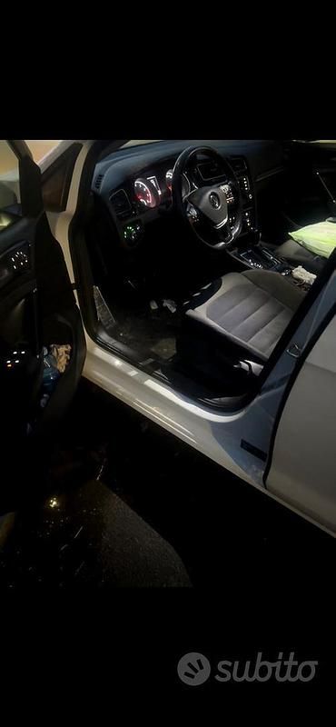 Usata VW Golf VII Advance 110 CV (80 kW) 2015 Bianco Berlina
