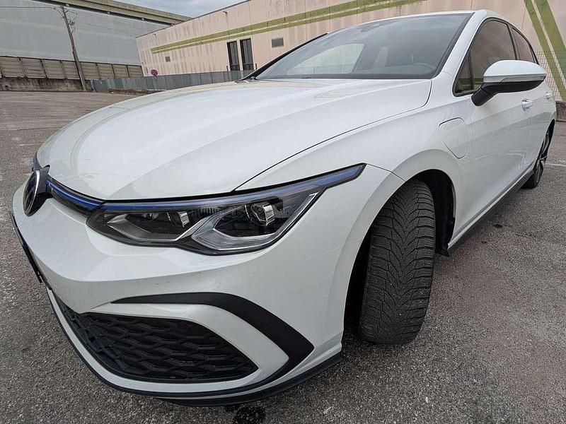 Usata VW Golf VIII GTE 245 CV (180 kW) 2021 Bianco Berlina