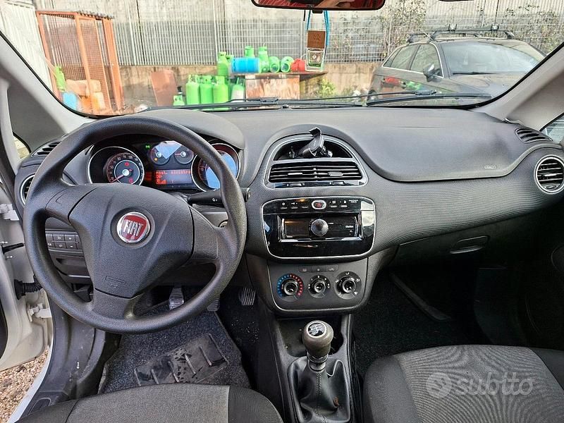 Usata Fiat Punto 65 CV (47 kW) 2014 Utilitaria