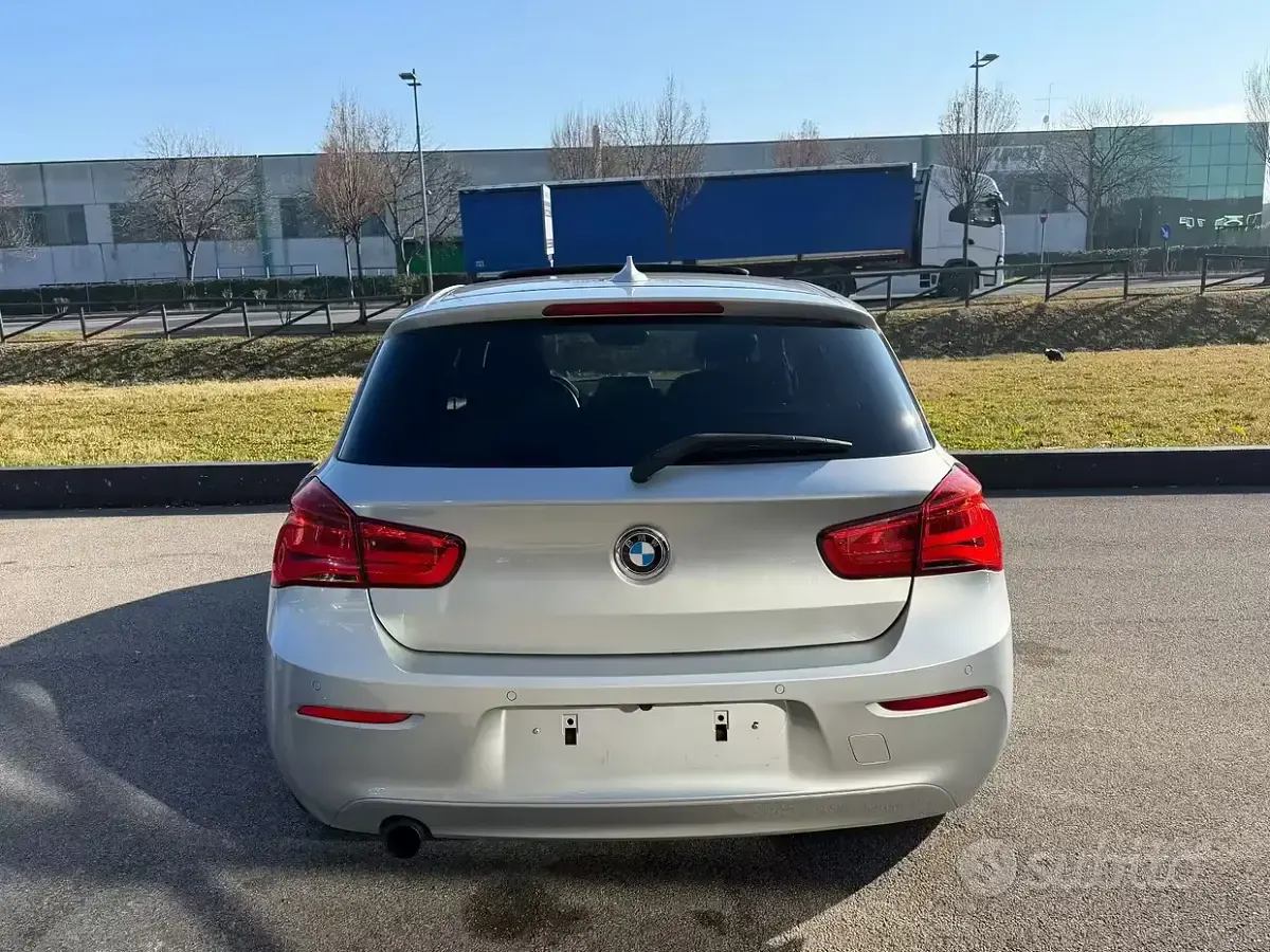 Usata BMW 116 109 CV (80 kW) 2016 Grigio Utilitaria