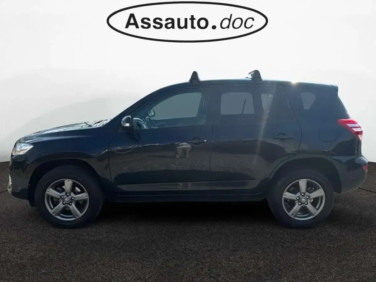 Usata Toyota RAV4 Lounge 150 CV (110 kW) 2012 Nero SUV