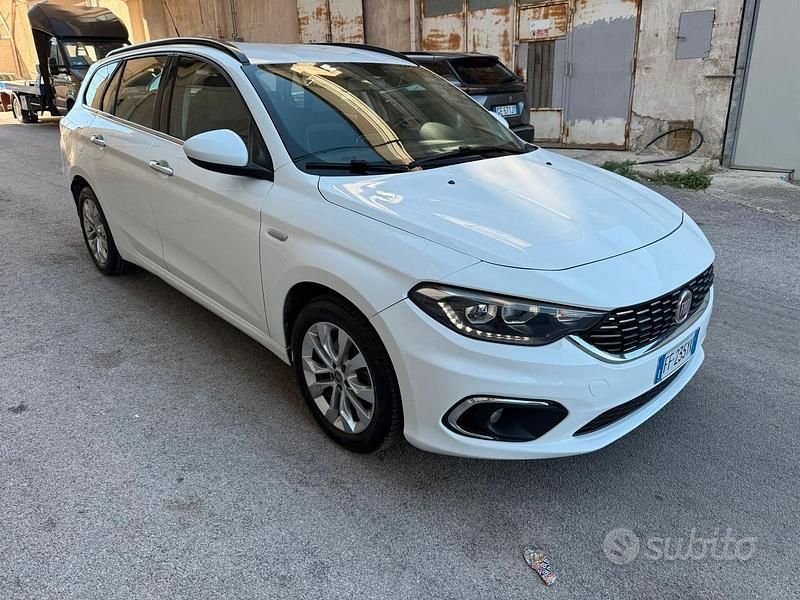 Usata Fiat Tipo 120 CV (88 kW) 2016 Bianco Station wagon