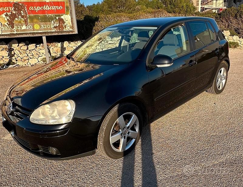 Usata VW Golf VI United 105 CV (77 kW) 2008 Nero Utilitaria