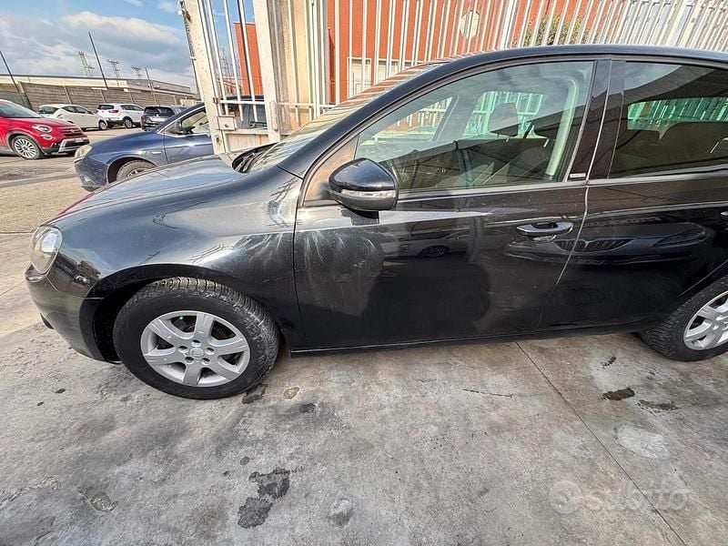 Usata VW Golf VII Style 105 CV (77 kW) 2012 Nero Berlina