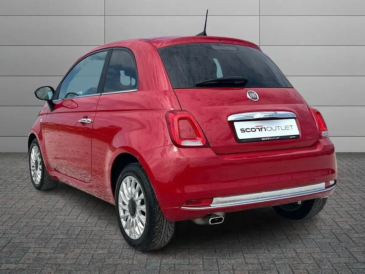 Usata Fiat 500 Dolcevita 69 CV (50 kW) 2022 Rosso Utilitaria