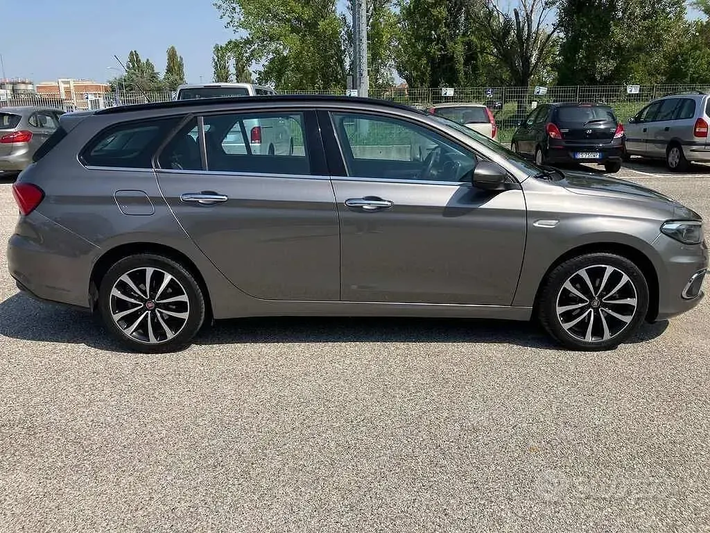 Usata Fiat Tipo Lounge 120 CV (88 kW) 2016 Other Station wagon