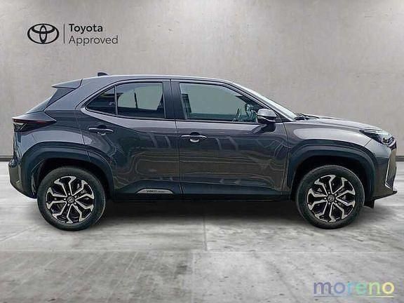 Usata Toyota Yaris Hybrid Trend 116 CV (85 kW) 2022 Grigio Pick-up