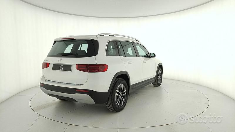 Usata Mercedes GLB180 Advanced 116 CV (85 kW) 2025 Bianco SUV