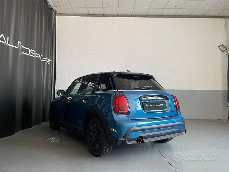 Usata Mini Cooper 136 CV (100 kW) 2023 Blu Utilitaria