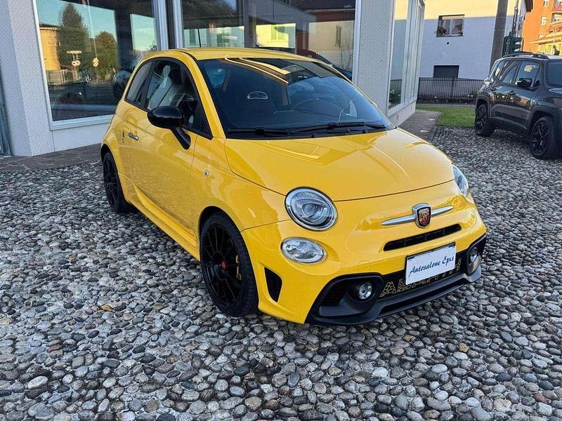Giallo Usata 2017 Abarth 595 Due volumi | 16.500 € (Buon prezzo) - Immagine 1/4