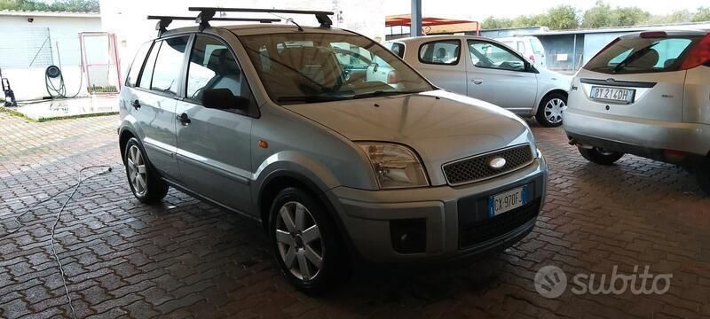 Usata Ford Fusion Collection 90 CV (66 kW) 2006 Grigio Berlina