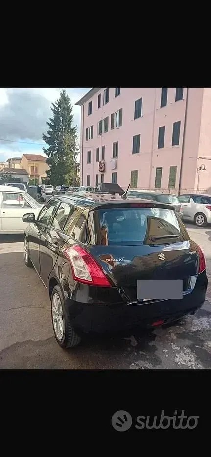 Second-hand Suzuki Swift 94 CP (69 kW) 2017 Negru Hatchback