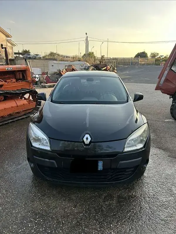 Usata Renault Mégane III Dynamique 110 CV (80 kW) 2010 Berlina