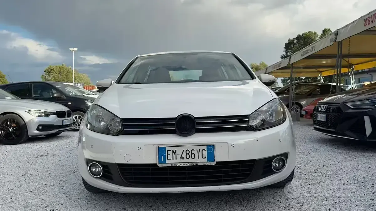Usata VW Golf VII Highline 122 CV (89 kW) 2012 Bianco Berlina