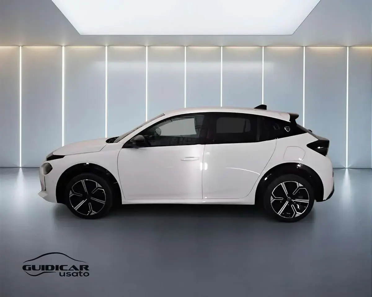 Usata Lancia Ypsilon 110 CV (80 kW) 2025 Bianco Utilitaria