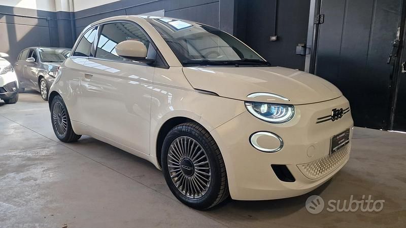 Usata Fiat 500e La Prima 42 kW (58 CV) 2021 Bianco Berlina