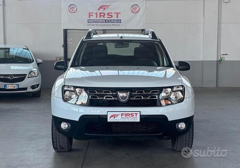 Usata Dacia Duster Ambiance 110 CV (80 kW) 2015 Bianco SUV