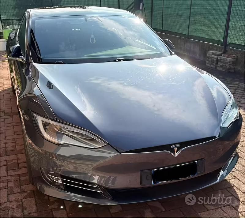 Usata Tesla Model S Performance 580 kW (789 CV) 2020 Grigio Utilitaria