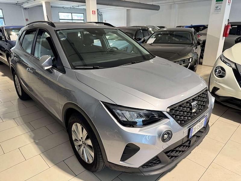 Usata Seat Arona Style 95 CV (69 kW) 2023 Argento SUV