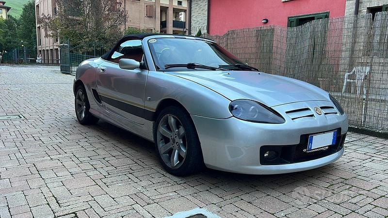 Usata MG TF 116 CV (85 kW) 2003 Grigio Cabrio