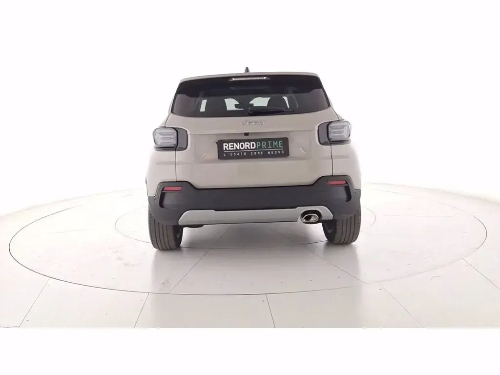 Usata Jeep Avenger Summit 101 CV (74 kW) 2025 Beige SUV
