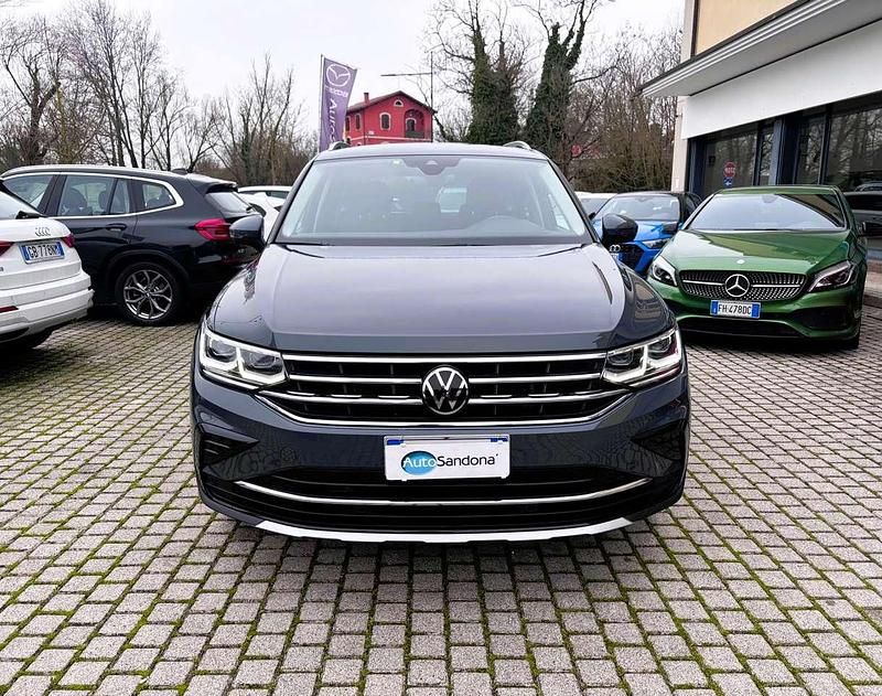 Usata VW Tiguan Elegance 150 CV (110 kW) 2022 Grigio SUV