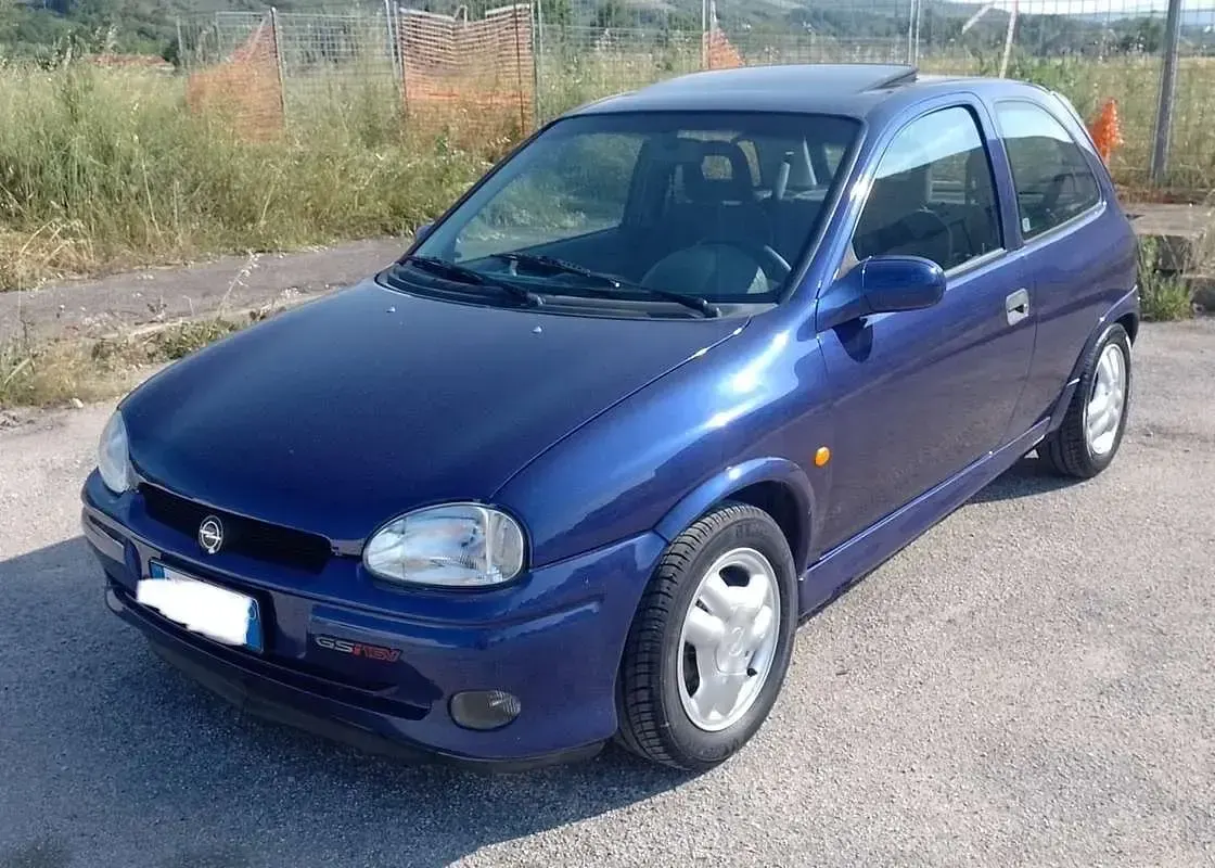 Usata Opel Corsa 106 CV (77 kW) 1995 Utilitaria