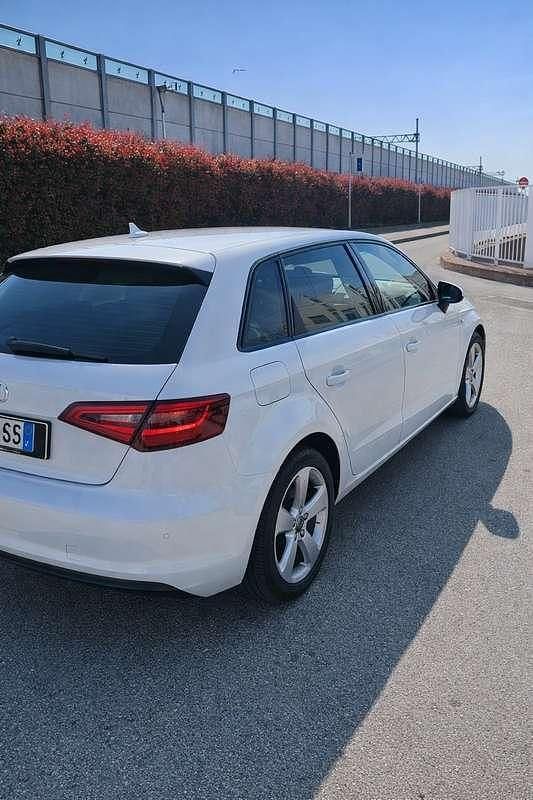 Usata Audi A3 Ambition 110 CV (80 kW) 2015 Bianco Berlina