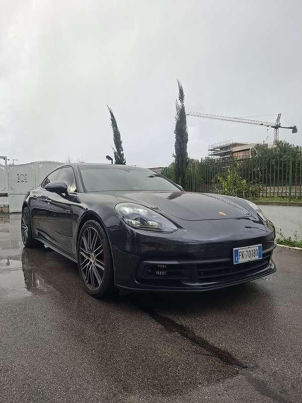 Usata Porsche Panamera 4 E-Hybrid Executive Executive 330 CV (242 kW) 2017 Utilitaria